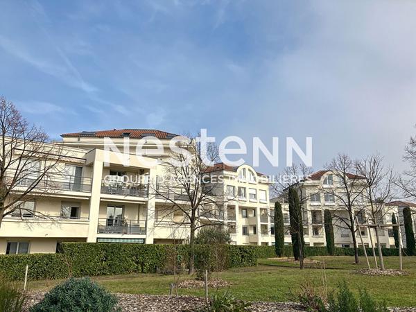 Grand Appartement T3 2 chambres avec Terrasse Cave et Parking aux Terrasses de Tassigny - 69500 BRON