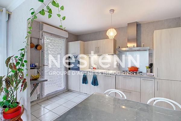 Grand Appartement T3 2 chambres avec Terrasse Cave et Parking aux Terrasses de Tassigny - 69500 BRON