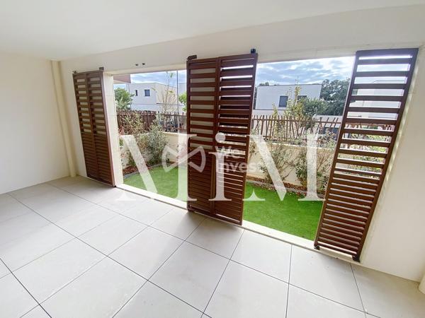 Appartement T3 neuf de 76 m² en RDC avec loggia et jardin – Castries