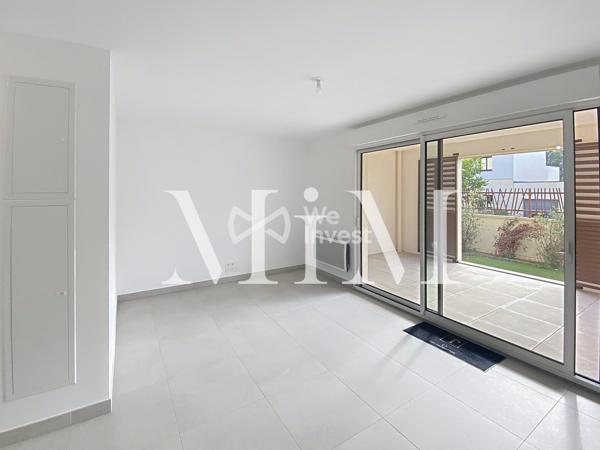 Appartement T3 neuf de 76 m² en RDC avec loggia et jardin – Castries