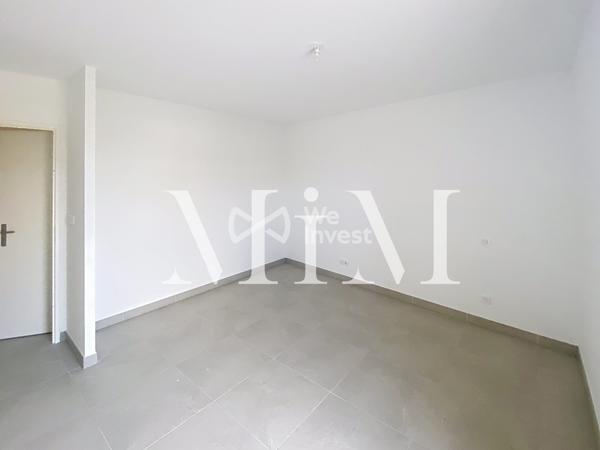 Appartement T3 neuf de 76 m² en RDC avec loggia et jardin – Castries