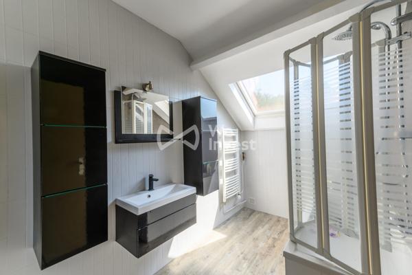 MAISON INDIVIDUELLE SUR 1498 M² DE TERRAIN