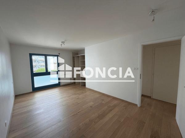 Location Appartement 3 pièces 74 m² - Mulhouse 68200
