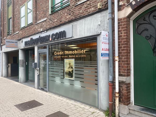Local commercial avec vitrine 93 m² LAMBERSART