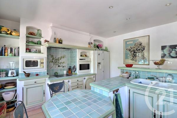 Maison à vendre  7 pièces - 150 m2 FREJUS - 83