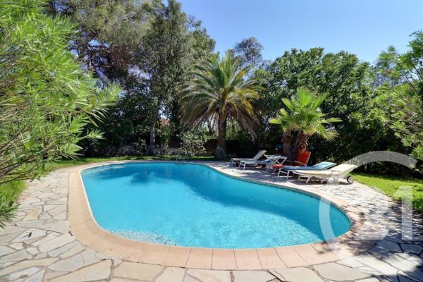 Maison à vendre  7 pièces - 150 m2 FREJUS - 83