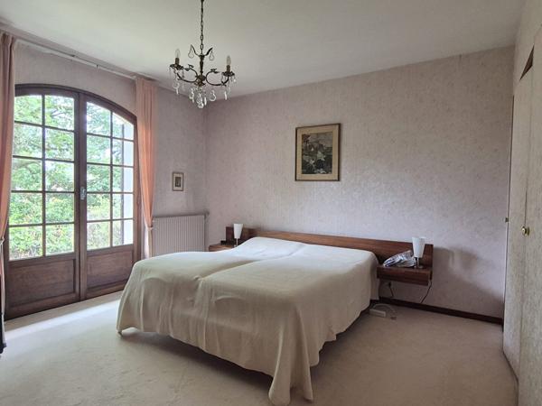 LEOGNAN - Proche Gradignan - Belle maison familiale sur un magnifique jardin
