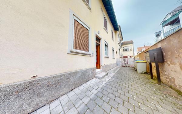 Immeuble à vendre    10 pièces • 219 m2 Bischheim