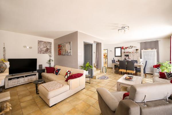 Maison avec piscine à débordement, vue Estérel et appartement indépendant ? Saint-Jean-de-Cannes