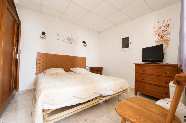 Maison avec piscine à débordement, vue Estérel et appartement indépendant ? Saint-Jean-de-Cannes