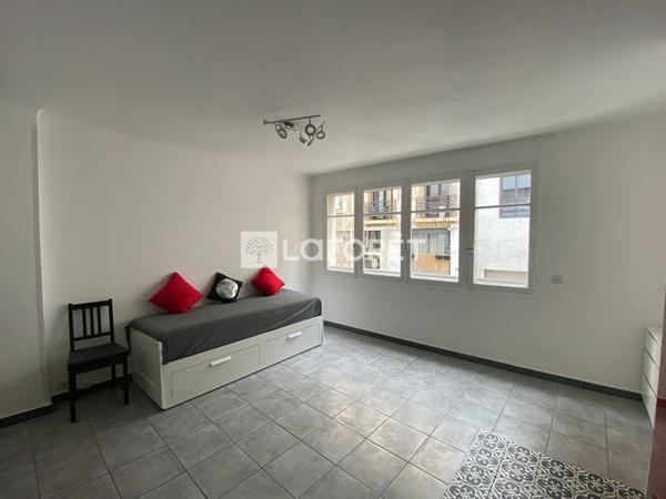 Location appartement près de MARSEILLE - 1 pièce(s) - 28 m² - 680 €/mois