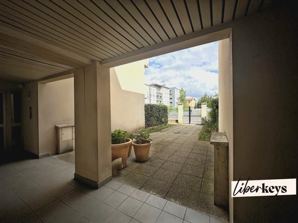 Appartement de 2 pièces lumineux de 31,49 m² avec balcon - Vaulx-en-Velin