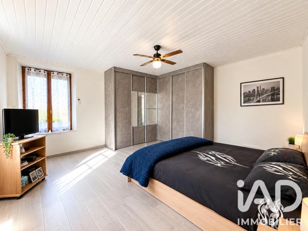 Maison à vendre 6 pièces 169 m² Bogny-sur-Meuse