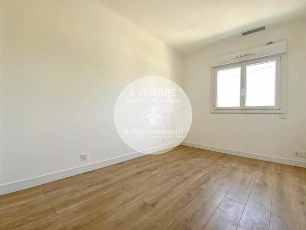 Vente                                                      Appartement
                        
                     4 pièces                      89 m2                     à Saint-Brevin-les-Pins