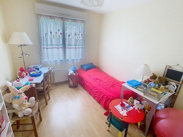 Plain-pied lumineux à deux pas des commodités