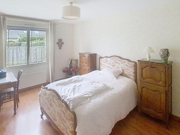 Plain-pied lumineux à deux pas des commodités