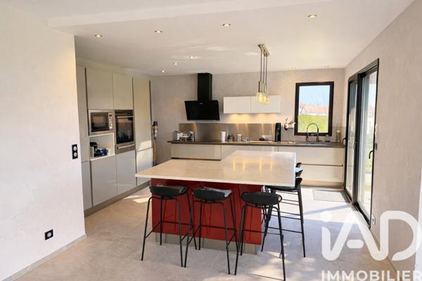 Maison à vendre 7 pièces 250 m² Saint-Maclou