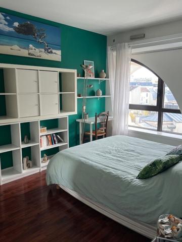 Duplex familial et rooftop avec vue dégagée - Suresnes (92)