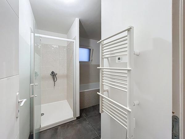 Maison à vendre 5 piècesde 90m² MONTELIMAR (26)