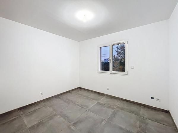 Maison à vendre 5 piècesde 90m² MONTELIMAR (26)