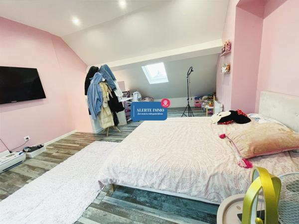 Maison de 121 m2 entièrement rénovée comprenant 3ch jardin et terrasse