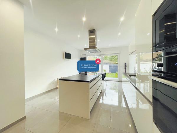 Maison de 121 m2 entièrement rénovée comprenant 3ch jardin et terrasse