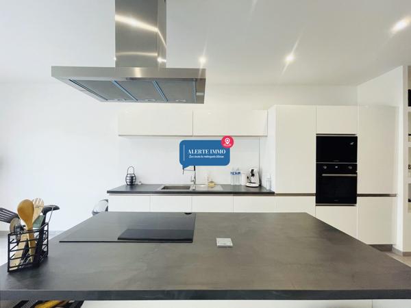 Maison de 121 m2 entièrement rénovée comprenant 3ch jardin et terrasse