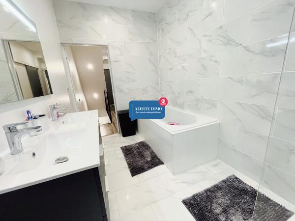 Maison de 121 m2 entièrement rénovée comprenant 3ch jardin et terrasse