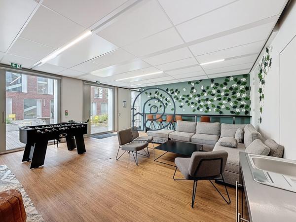 EURATECHNOLOGIES Bureaux de 440 m2 divisible en 2 lots à vendre RARE SUR LE SECTEUR