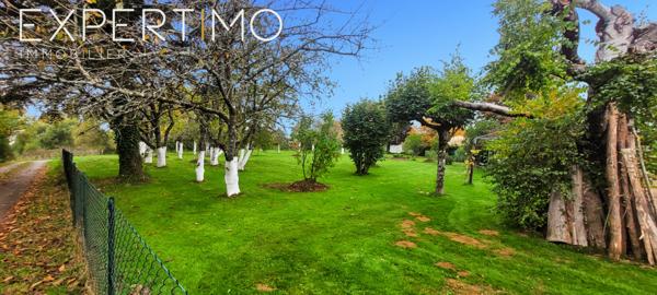 Saint-Pierre-de-Frugie (24450) Viager Occupé (H/F) 86 et 80 ans. Rente 359 € sur 180 mois Bouquet 29500 € - Maison de Plain-Pied 94 m²