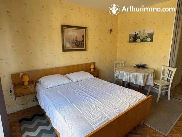 Location de vacances                                                      Appartement
                        
                     1 pièces                      21 m2                     à Bagnoles-de-l'Orne-Normandie