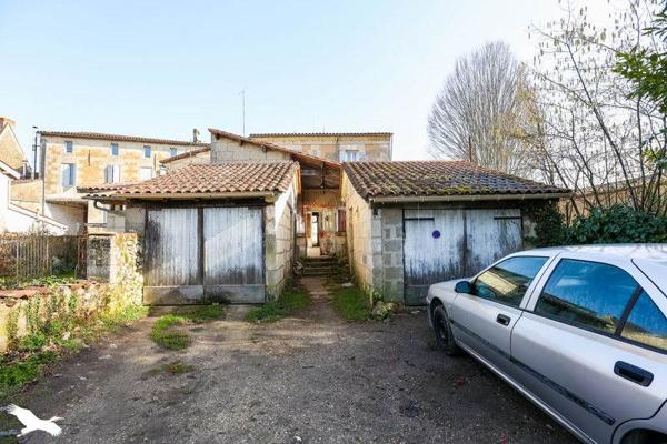 Immeuble à vendre |  Montguyon |  376 m²