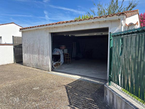 MAISON à SAINT PALAIS SUR MER