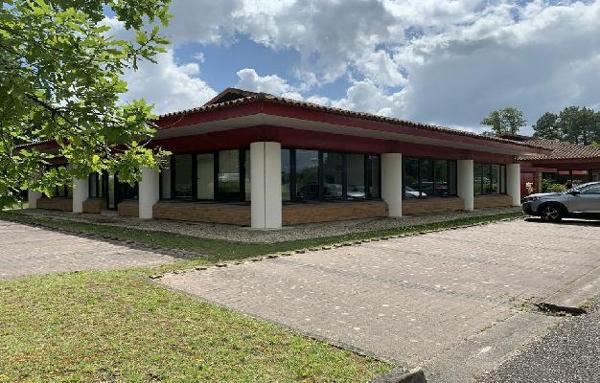 EXCLUSIVITE - BUREAUX À VENDRE - VILLENAVE D'ORNON