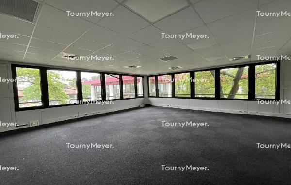 EXCLUSIVITE - BUREAUX À VENDRE - VILLENAVE D'ORNON