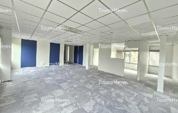 EXCLUSIVITE - BUREAUX À VENDRE - VILLENAVE D'ORNON