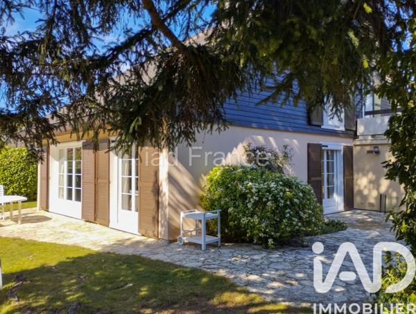 Maison à vendre 9 pièces 214,02 m² Chavenay