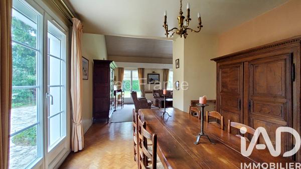 Maison à vendre 9 pièces 214,02 m² Chavenay