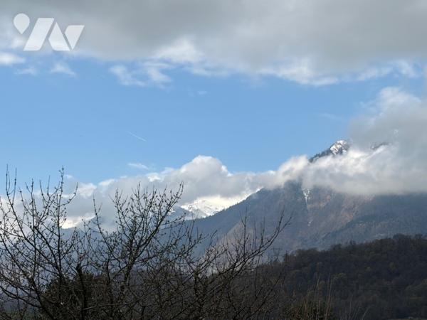 EXCLUSIVITE - VENTHON - CENTRE VILLAGE - VIABILISATION FACILE - VUE MONTAGNE - EXPOSITION SUD-OUEST