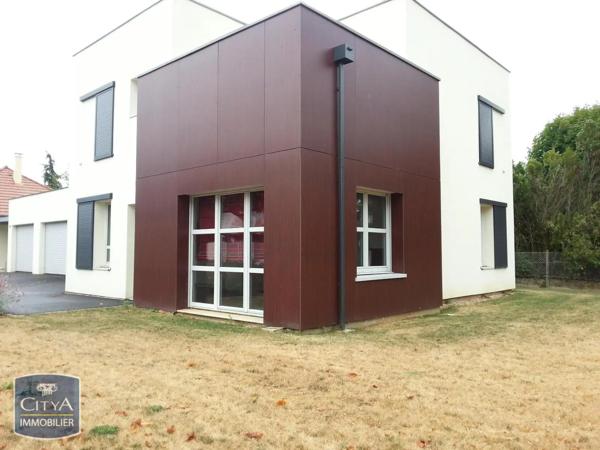 Maison à louer 5 pièces 140.86m²