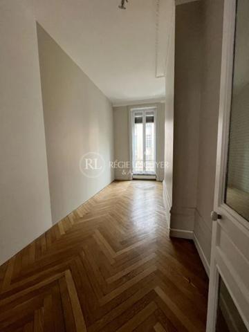 Bureau à louer à Lyon (69002)