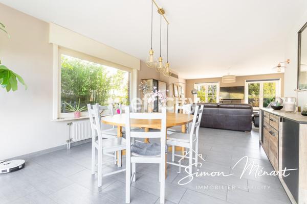 Maison
         7 pièces
        - 180 m² Exclusivité 540 000 €*