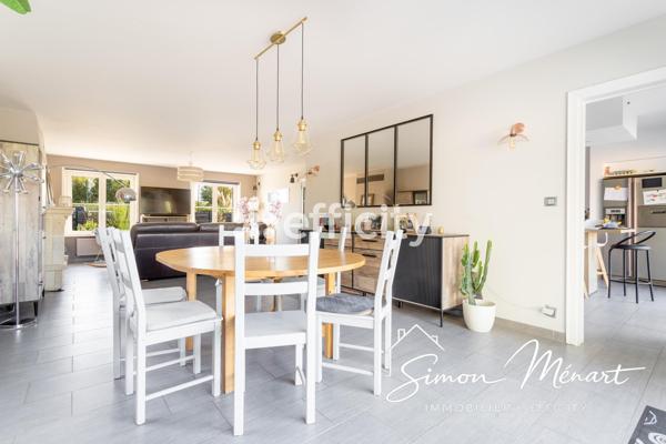 Maison
         7 pièces
        - 180 m² Exclusivité 540 000 €*