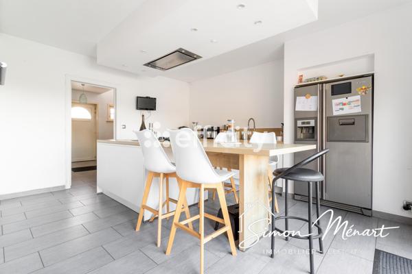 Maison
         7 pièces
        - 180 m² Exclusivité 540 000 €*
