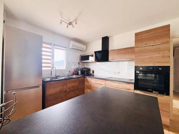 Vente Appartement 4 pièces 85 m2 à Mezzavia