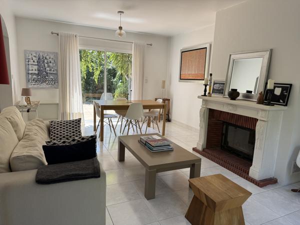 Les Angles (30133) Maison avec jardin dans résidence sécurisée