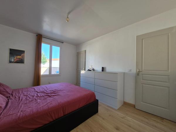 Maison familiale 5 pièces avec jardin clos – Lussant 17430