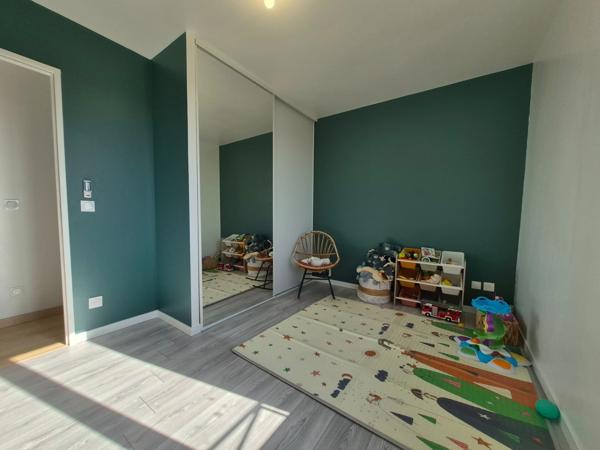 Maison familiale 5 pièces avec jardin clos – Lussant 17430