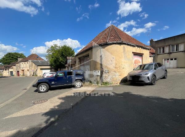 Maison Mamers 5 pièce(s) 209m2 A RENOVER