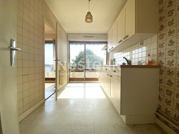 A vendre appartement à Vannes 2 pièces à rénover secteur Trussac